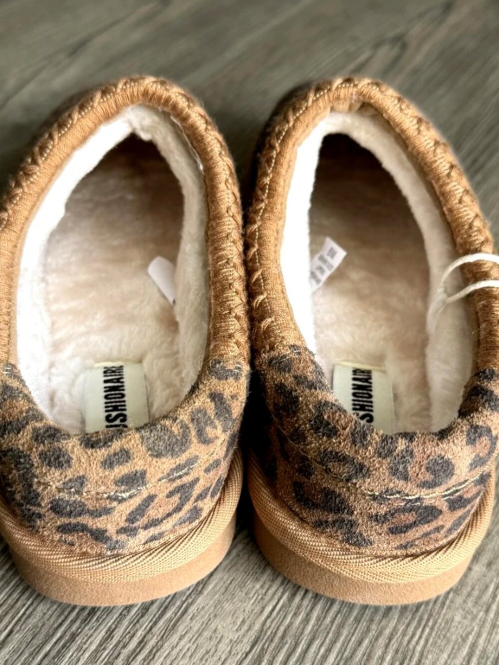 CUSHIONAIRE Leopard Print Genuine Suede Cozy Slippers Faux Fur 8 M NWT - Picture 4 of 15